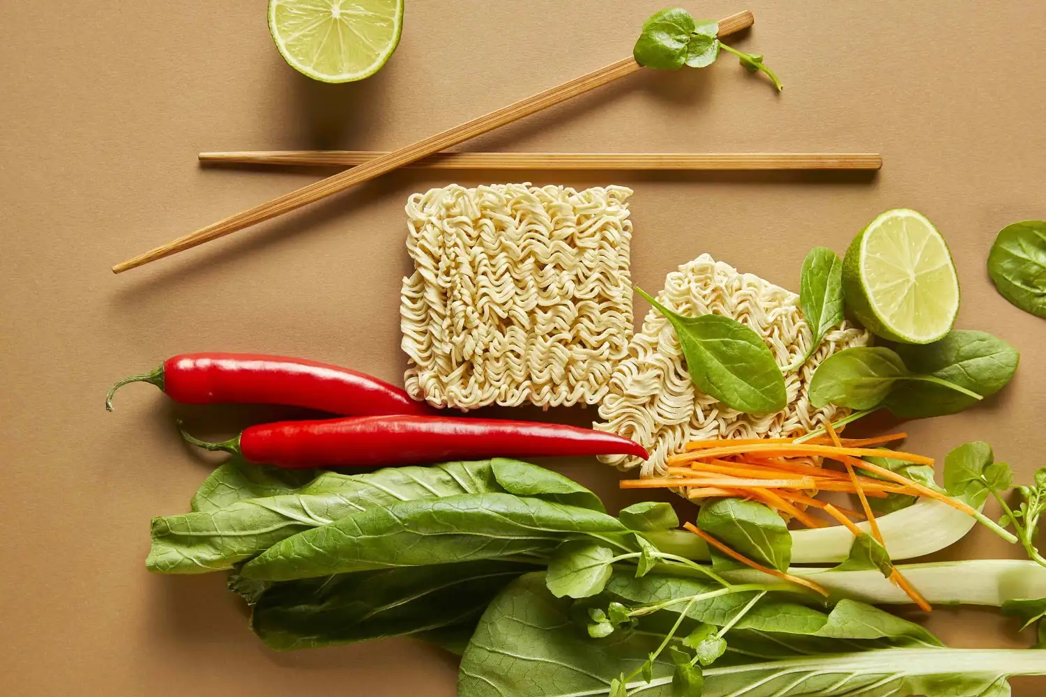 ekoplaza-biologisch-lekkerweten-lente2024-noedels-min