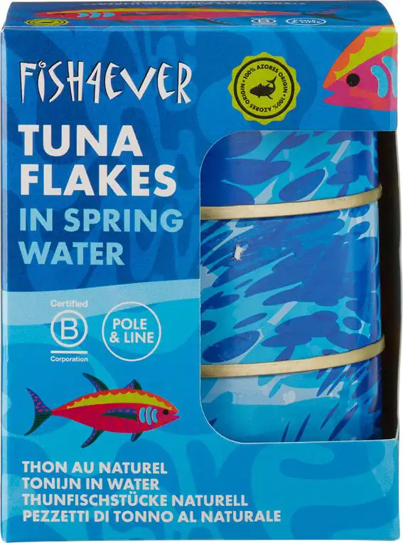 Tonijnstukken in water